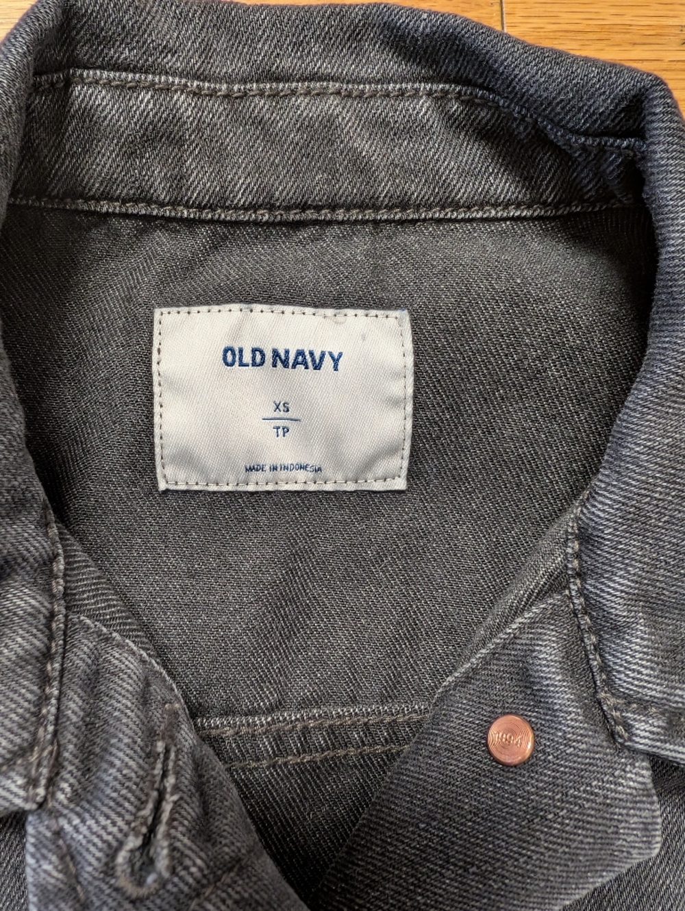Black Denim Jacket with White Floral Back Embroidery - Picture 4 of 10